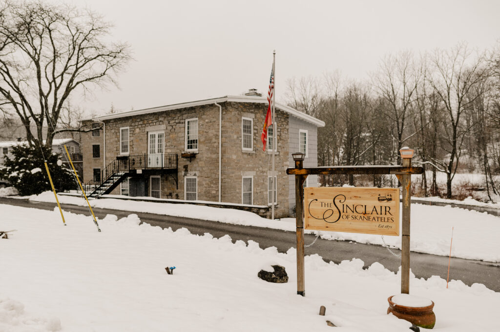 The Sinclair of Skaneateles entrance sign and building.